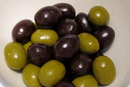 Katere olive so boljše: zelene ali črne?